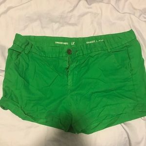 Gap Women’s Green Khaki Shorts
